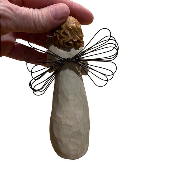 Willow Tree Angel Holding a kitten “With Affection” - Picture 3 of 4